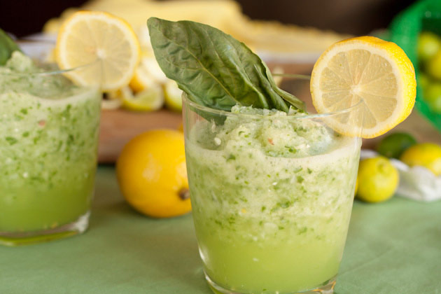 Refreshing Basil Lemonade Recipe