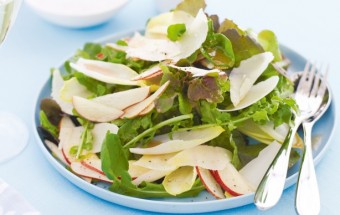 Pear and parmesan salad - Recipe