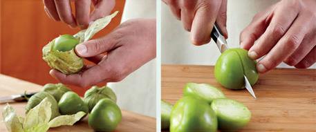 Preparing-Tomatillos-for-salsa-verde-recipe